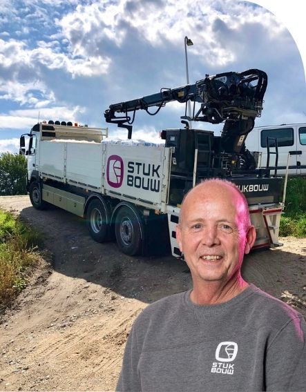 Open bakwagen met laad-en loskraan van Gert
